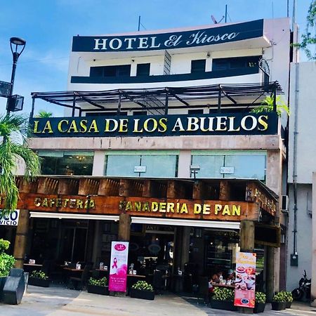 Hotel Zocalo Abuelos Акапулко Екстериор снимка