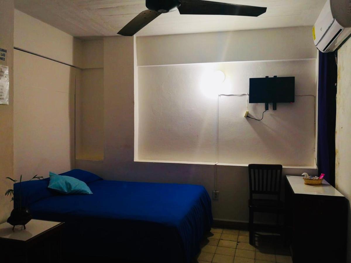 Hotel Zocalo Abuelos Акапулко Екстериор снимка