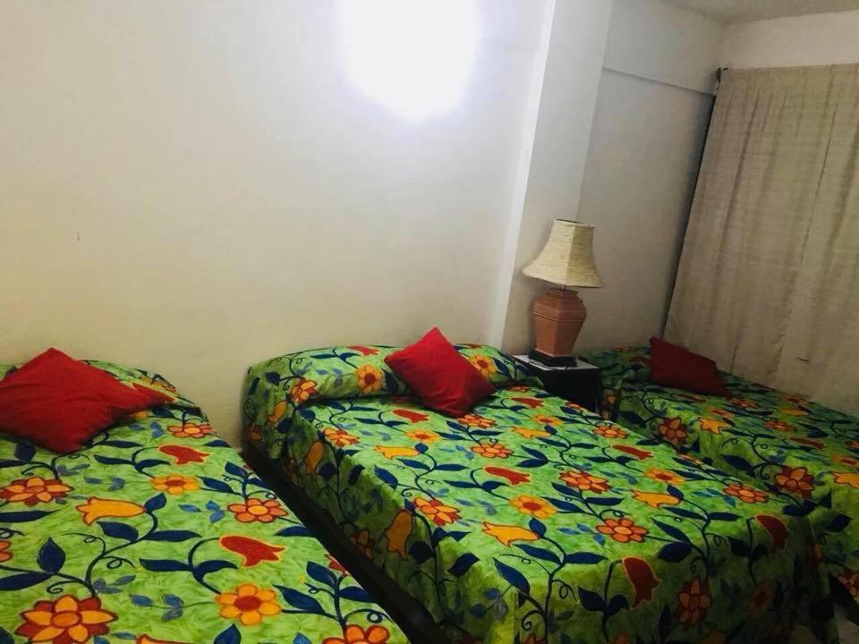 Hotel Zocalo Abuelos Акапулко Екстериор снимка