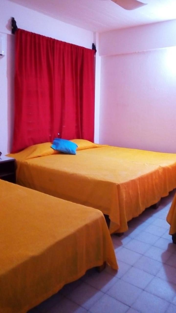 Hotel Zocalo Abuelos Акапулко Екстериор снимка