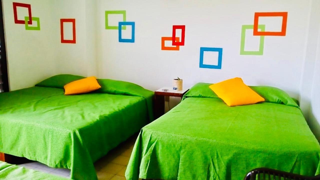 Hotel Zocalo Abuelos Акапулко Екстериор снимка