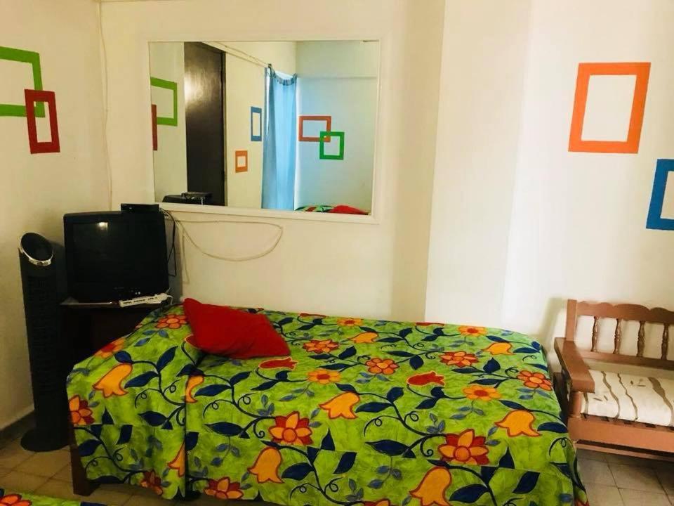 Hotel Zocalo Abuelos Акапулко Екстериор снимка