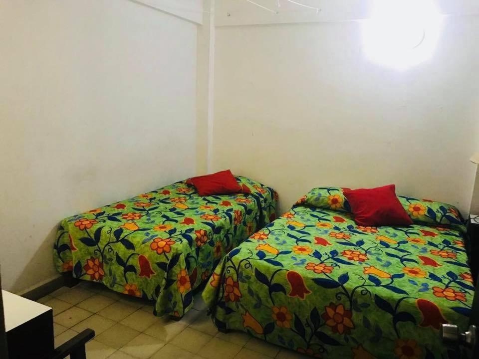 Hotel Zocalo Abuelos Акапулко Екстериор снимка