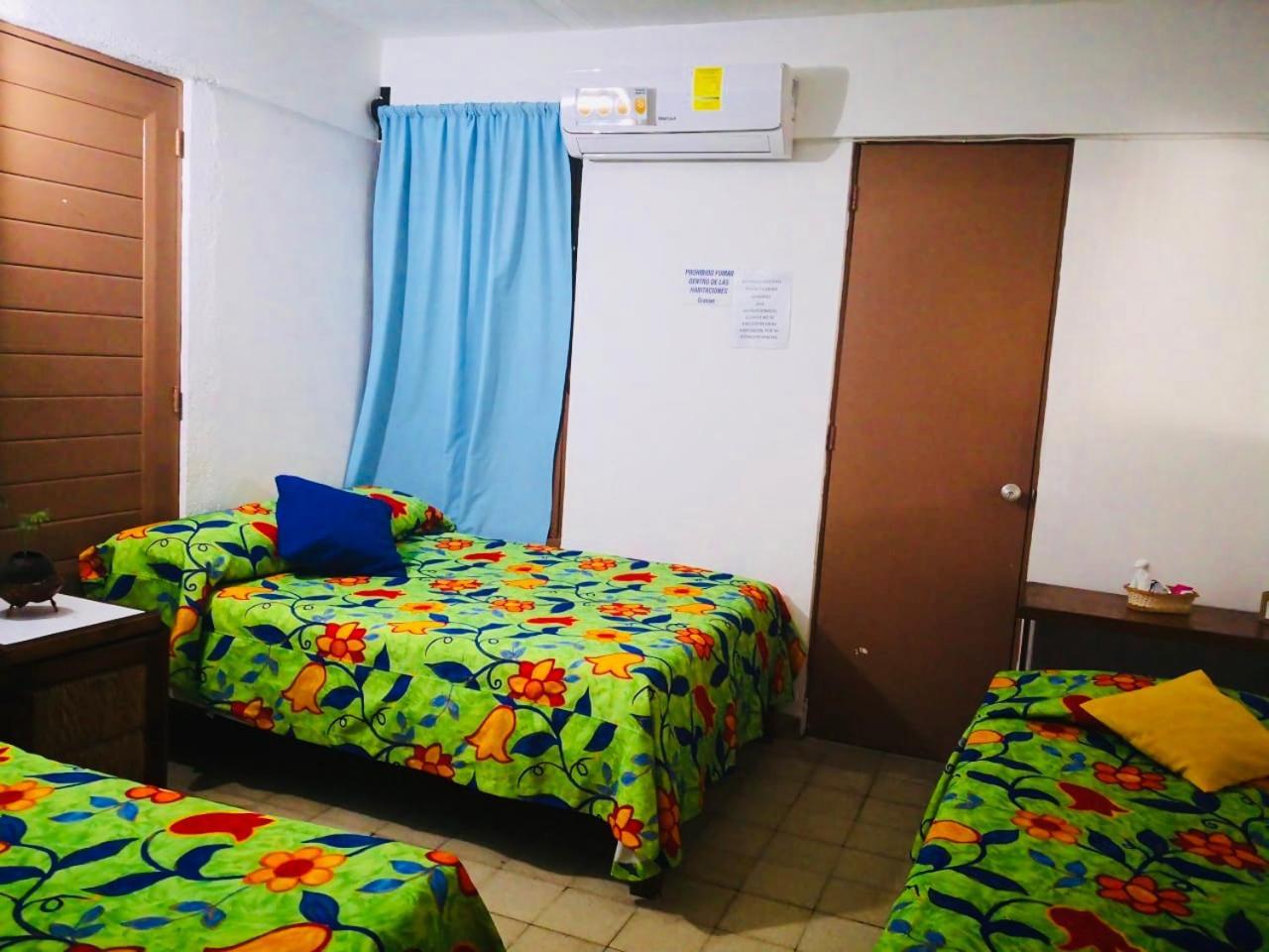 Hotel Zocalo Abuelos Акапулко Екстериор снимка